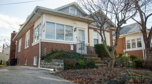 926 Mercer St, Gloucester, NJ 08030-1145
