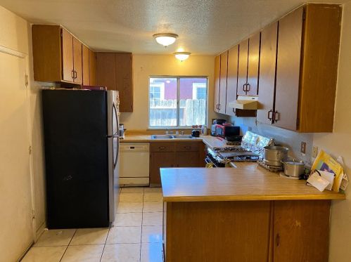 50 Elmwood Dr, Greenfield, CA 93927-5528