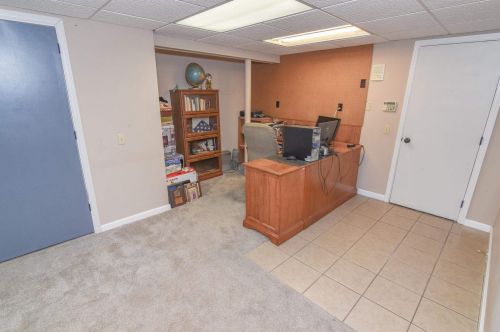 8883 Valley Circle Dr, Florence KY  41042-9523 exterior