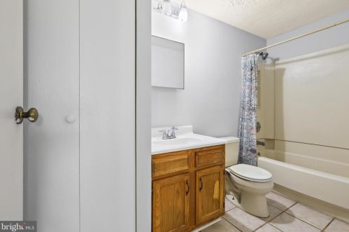 554 Hinckle Ave, Trenton NJ  08628-2805 exterior