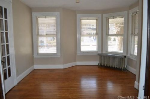118 Ellsworth St, Bridgeport CT  06605-3121 exterior