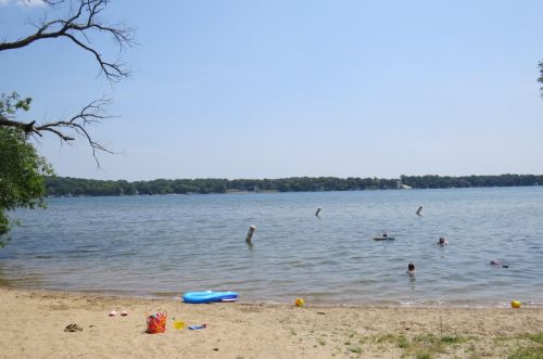 2325 Anna Ave, Twin Lakes, WI 53181-9763
