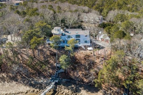 71 Frog Pond Close, Mashpee, MA 02649-3645