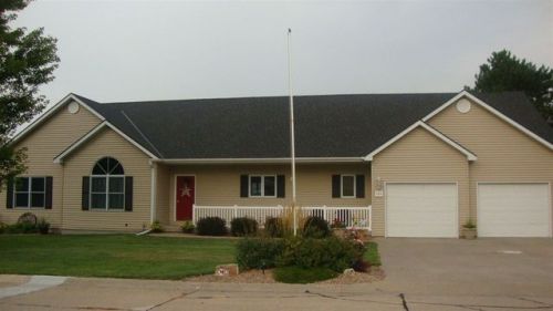 350 Oak St, Clatonia, NE 68328-5029