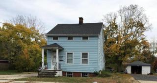 685 Main St, Belford, NJ 07718-1617