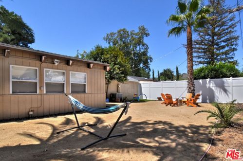 14609 Albers St, Van Nuys CA  91411-3711 exterior
