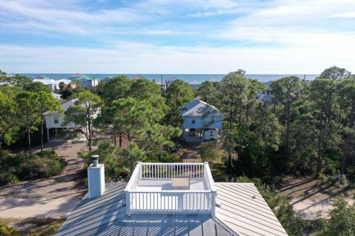 1017 Pne Ave, Saint George Island FL  32328-2416 exterior