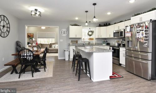 6499 Pleasant Dr, Laurel DE  19956-3298 exterior