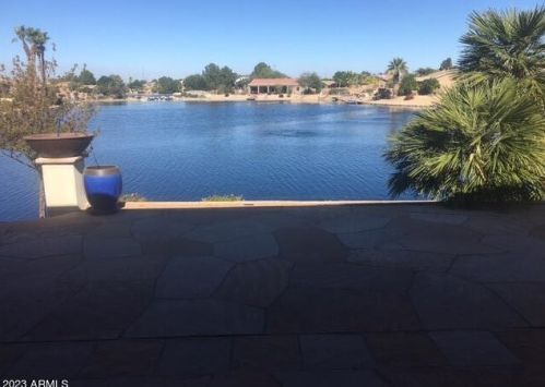 460 Crescent Pl, Chandler, AZ 85249-5326