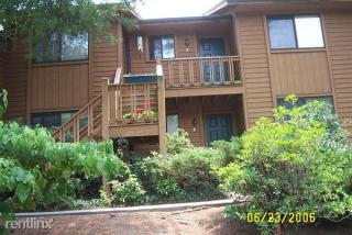 550 Courtwood Ln, Hendersonville NC  28739-1340 exterior