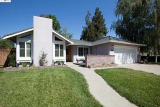 1128 Autumn Ct, Pleasanton, CA 94566-6429
