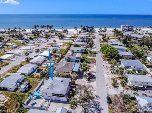 132 Bay Mar Dr, Fort Myers Beach, FL 33931-3808