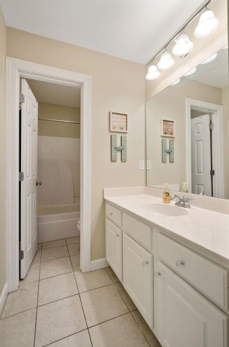 1600 Willowick Ct, Mount Pleasant SC  29466-8172 exterior