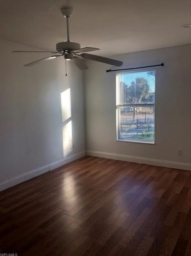 2570 6th Ave, Naples FL  34120-5093 exterior