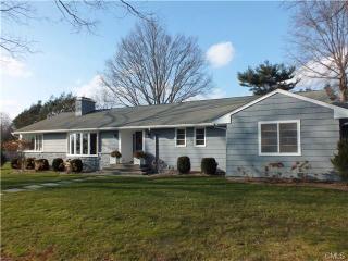 89 Far Horizon Dr, Bridgeport, CT 06612-1908