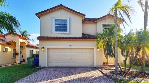 1361 192nd Ter, Hollywood, FL 33029-4515