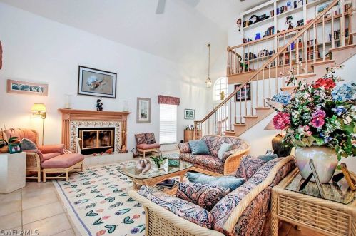 251 Christofer Ct, Sanibel, FL 33957-5808