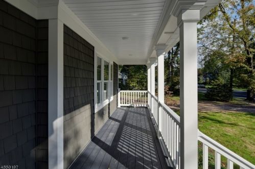 322 Walnut Ave, Cranford NJ  07016-2908 exterior