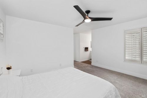 101 Fairoaks Dr, Vacaville CA  95688-5319 exterior