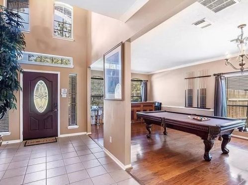 8102 Trophy Place Dr, Humble, TX 77346-6072