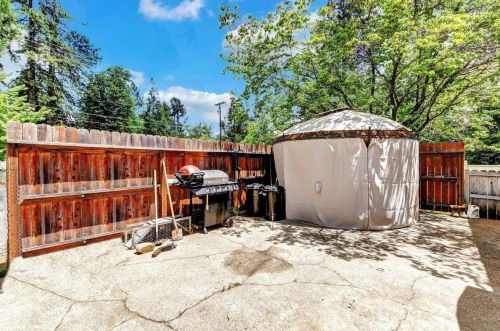 516 Packard Dr, Grass Valley CA  95945-7023 exterior