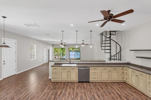 18200 Lake Gibson Ln, Umatilla FL  32784-7120 exterior