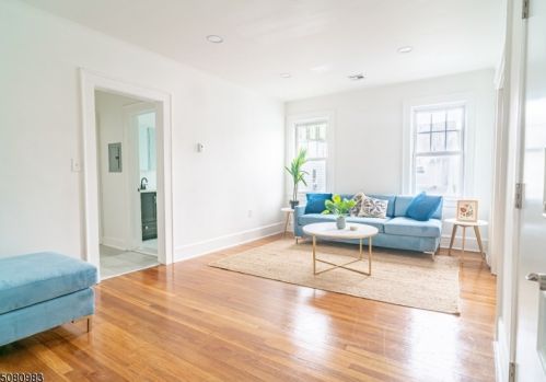 10 Race St, Nutley, NJ 07110-2628