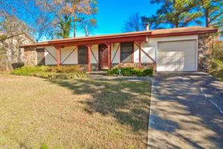 905 Autumnbrook Cir, North Little Rock, AR 72120-3165