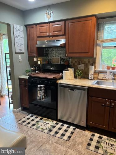 437 Bucknell Ave, Wenonah NJ  08090-1304 exterior