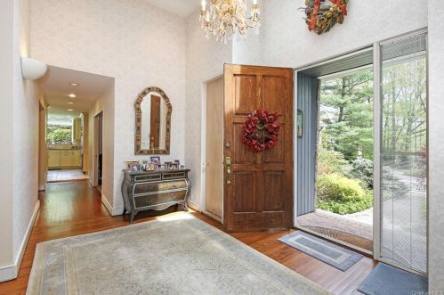4 Southview, Purchase, NY 10577-1616