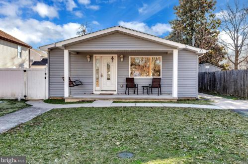 1375 Lesher Ave, West Deptford, NJ 08093-1939
