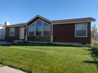 3320 Moon Ln, Winnemucca, NV 89445-6033