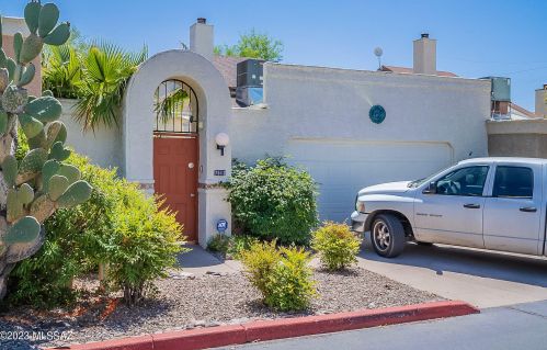 7512 Shore Dr, Tucson, AZ 85715-3642