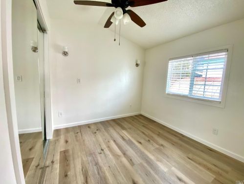 110 El Crystal Dr, Santa Rosa CA  95409-7909 exterior