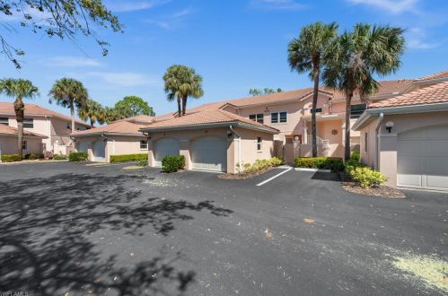 472 Woodshire Ln, Naples, FL 34105-7450