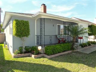 6037 Pimenta Ave, Lakewood, CA 90712-1039