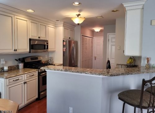 418 Dalton Ct, Parsippany NJ  07834-3467 exterior