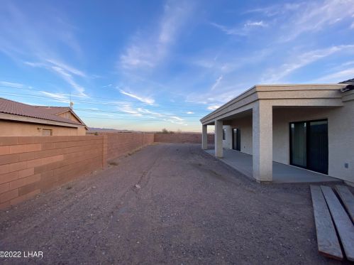 9094 Saguaro Cir, Mohave Valley AZ  86440-8631 exterior