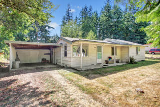 114 216 St, Bothell WA  98021-7528 exterior