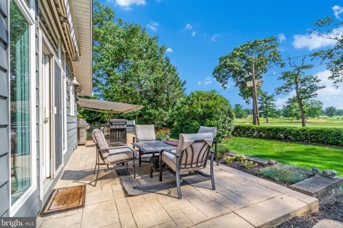 1014 Thomas Ave, Riverton NJ  08077-2321 exterior