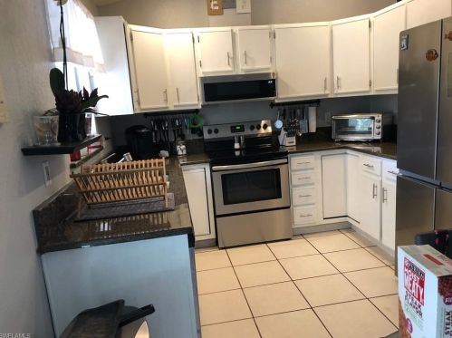 660 6th St, Naples FL  34117-9323 exterior