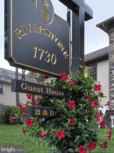 1636 River Rd, Upper Black Eddy, PA 18972-9401