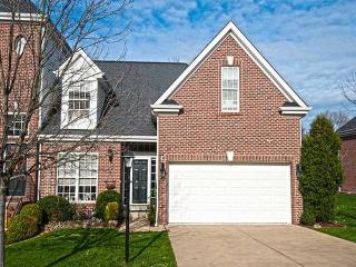 538 Vanderbilt Dr, Seven Fields, PA 16046-2382