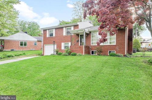 204 Deanhurst Ave, Camp Hill, PA 17011-5313