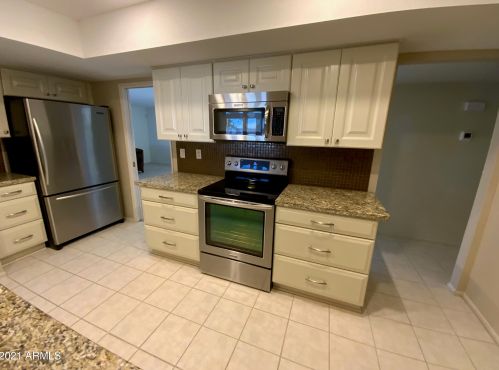 10613 Brookside Dr, Sun City AZ 85351-1013 exterior