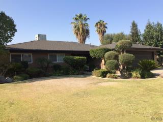 6401 Manchester Ln, Bakersfield, CA 93309-4440