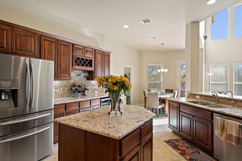 618 Emma Loop, Austin TX 78737-1457 exterior