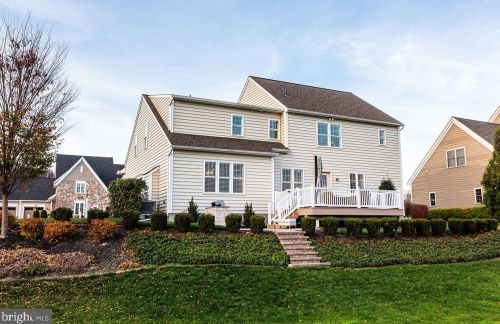 518 Delp Rd, Lancaster PA  17601-2956 exterior