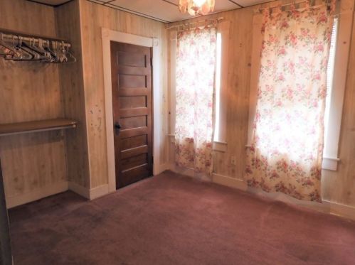 44 Montgomery St, Lawrence MA 01841-1228 exterior