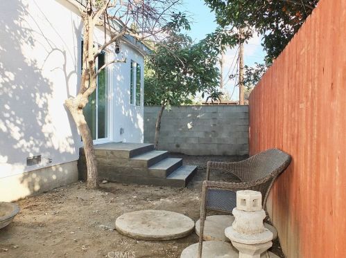 6820 Motz St, Paramount CA  90723-4741 exterior